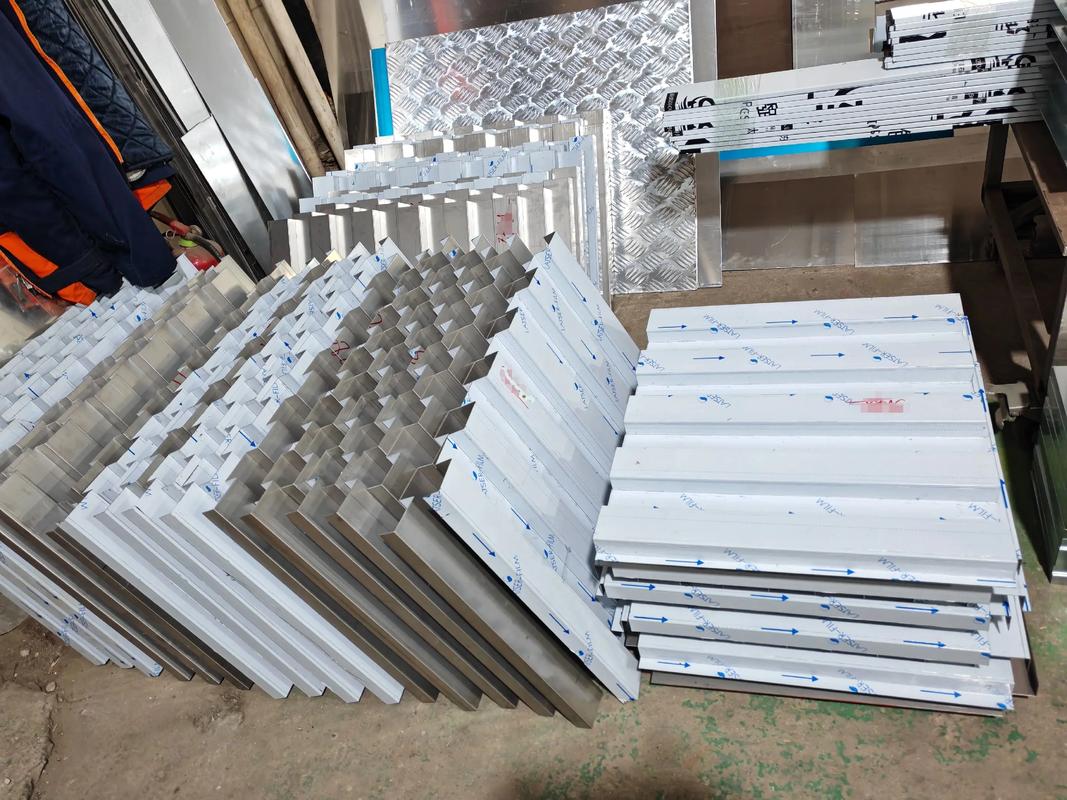 不锈钢制品加工中剪板、折弯与激光切割的协同应用